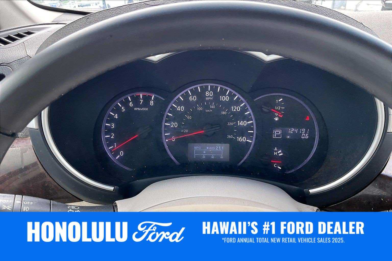 Used 2011 Nissan Quest SV FWD image 17