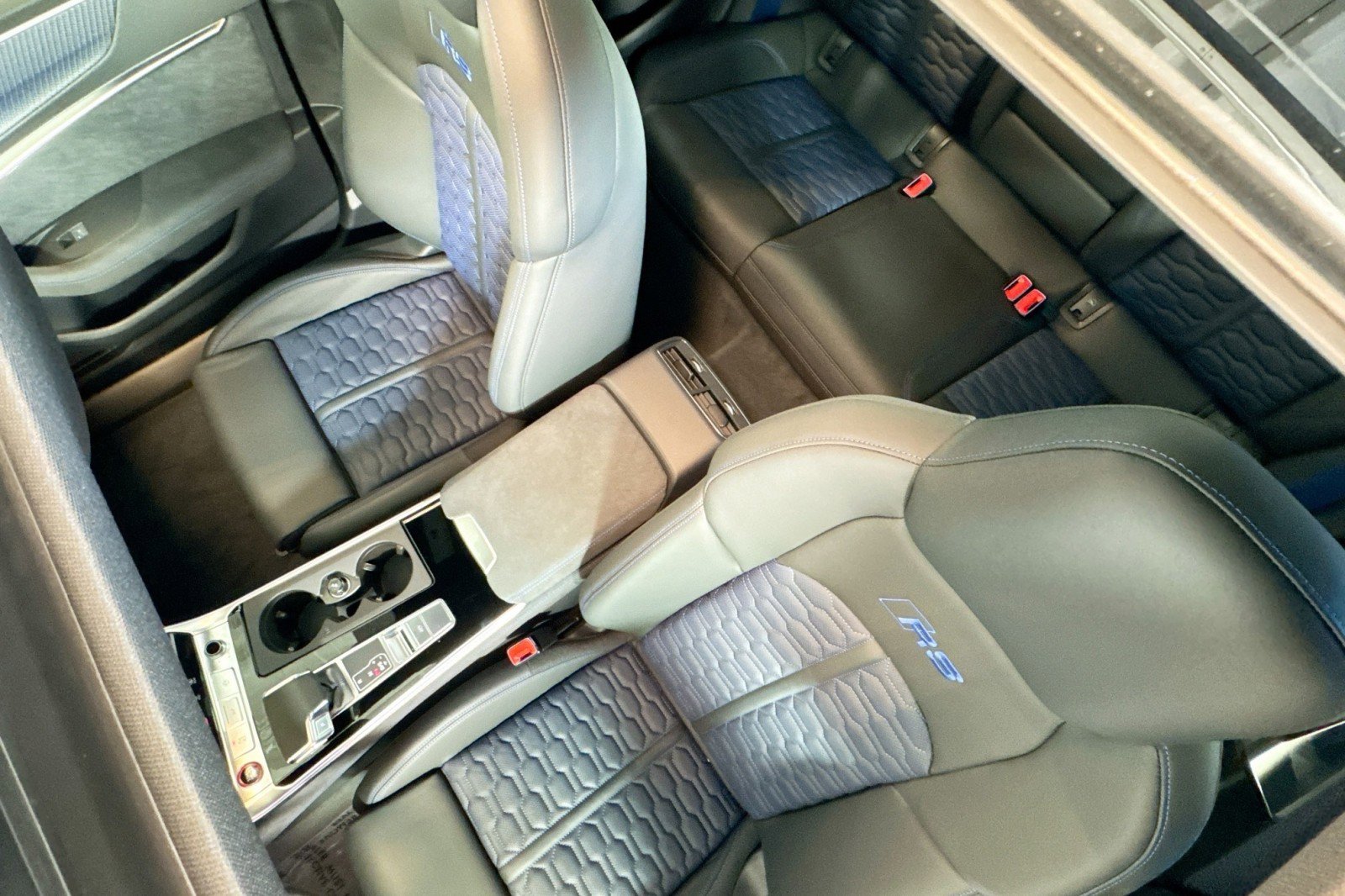 New 2025 Audi RS 7 Performance image 19