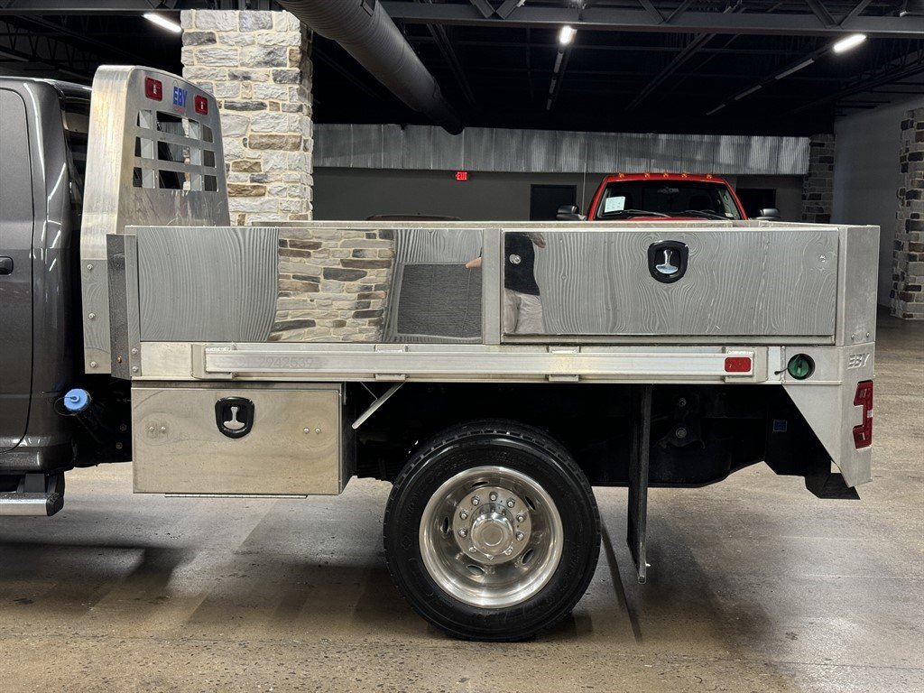 Used 2022 RAM 4500 Tradesman w/ Chrome Appearance Group AWD/4WD image 8