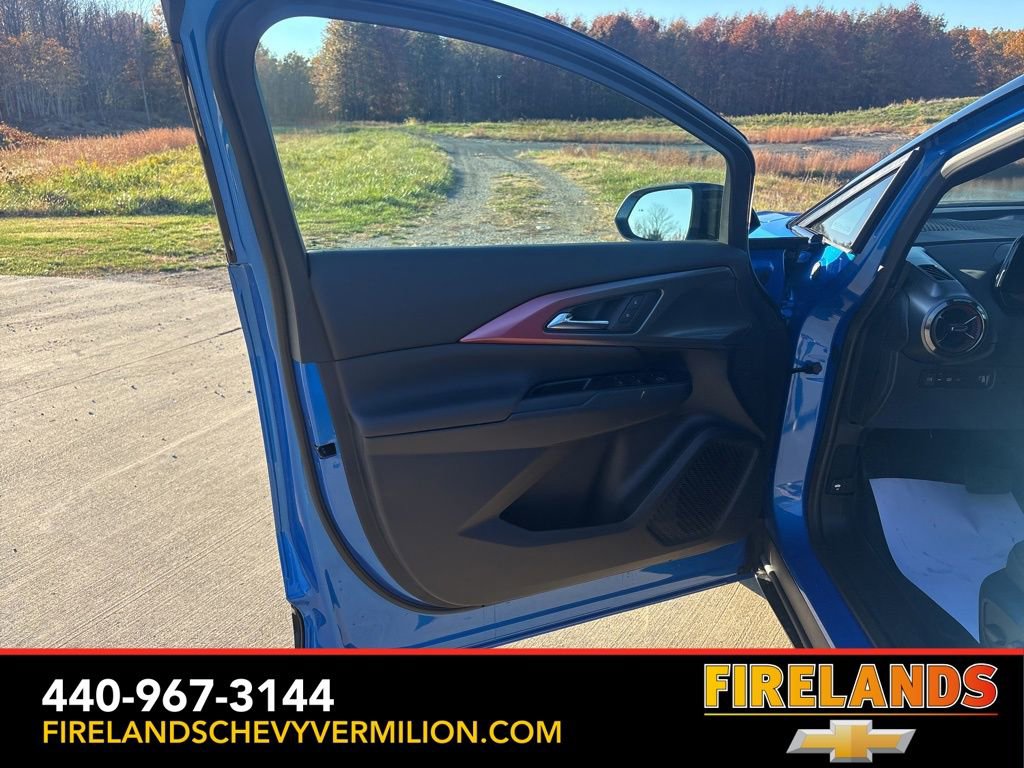 New 2026 Chevrolet Equinox EV RS image 13