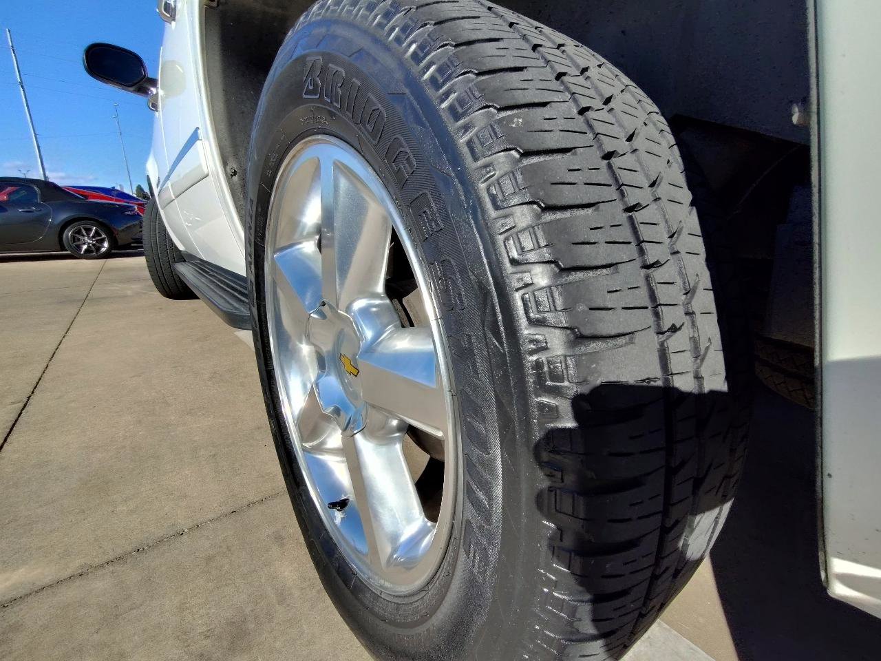 Used 2011 Chevrolet Avalanche LTZ image 46