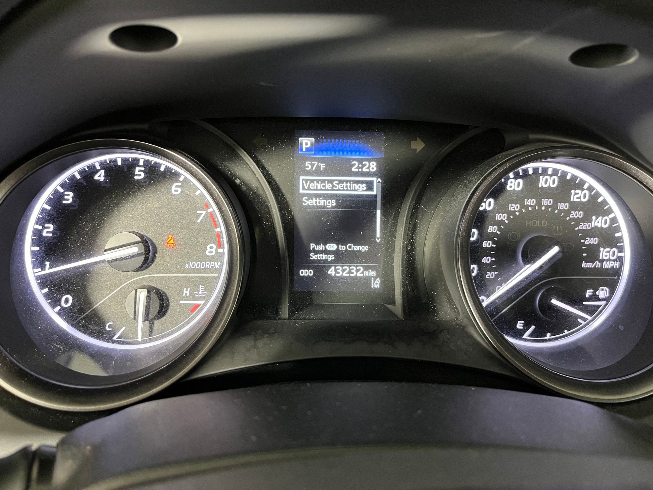 Used 2024 Toyota Camry SE image 15