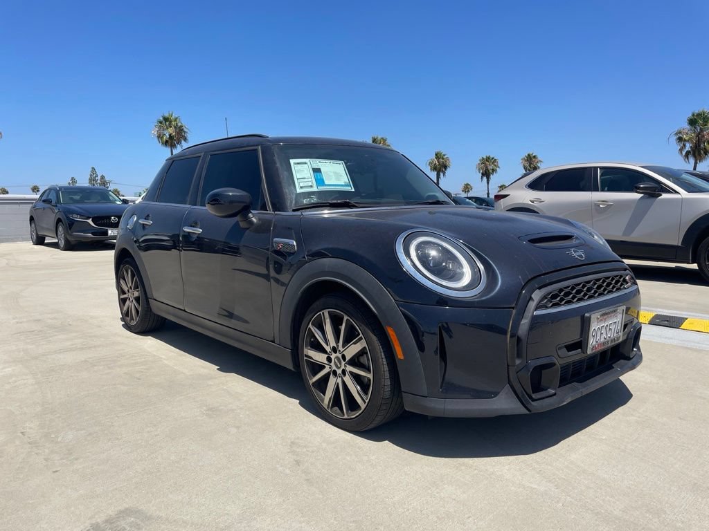 Used 2023 MINI Cooper S FWD image 1