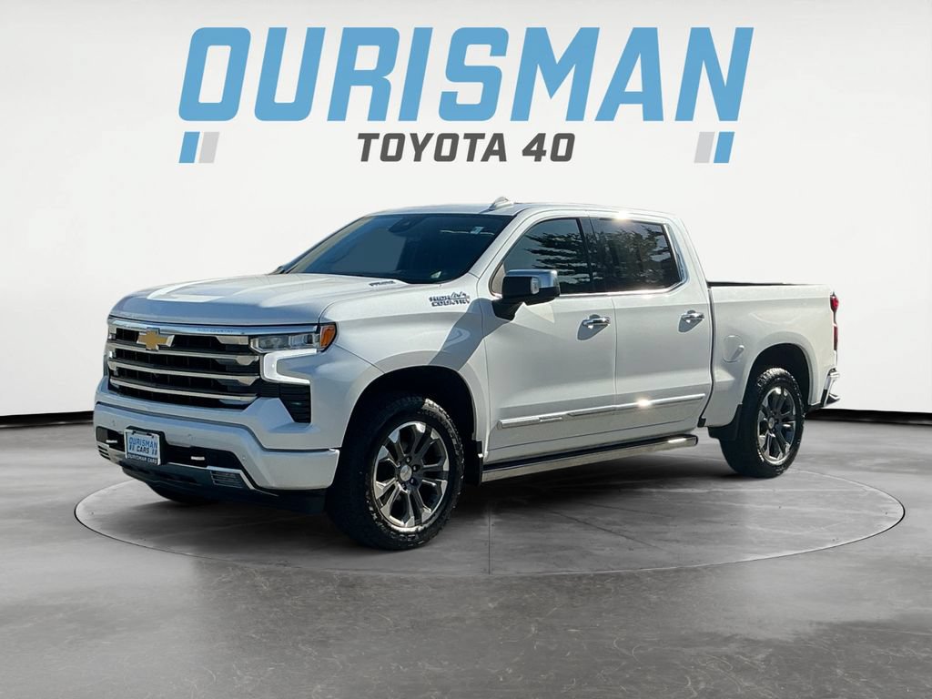 Used 2025 Chevrolet Silverado 1500 High Country w/ Technology Package AWD/4WD image 3