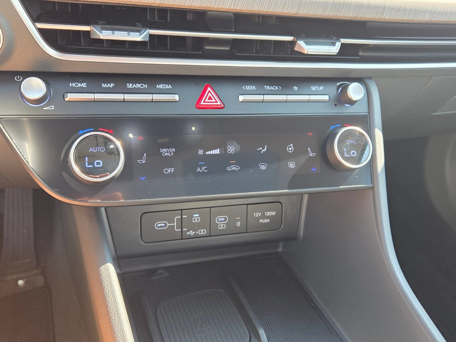 Used 2024 Hyundai Sonata Limited FWD image 22