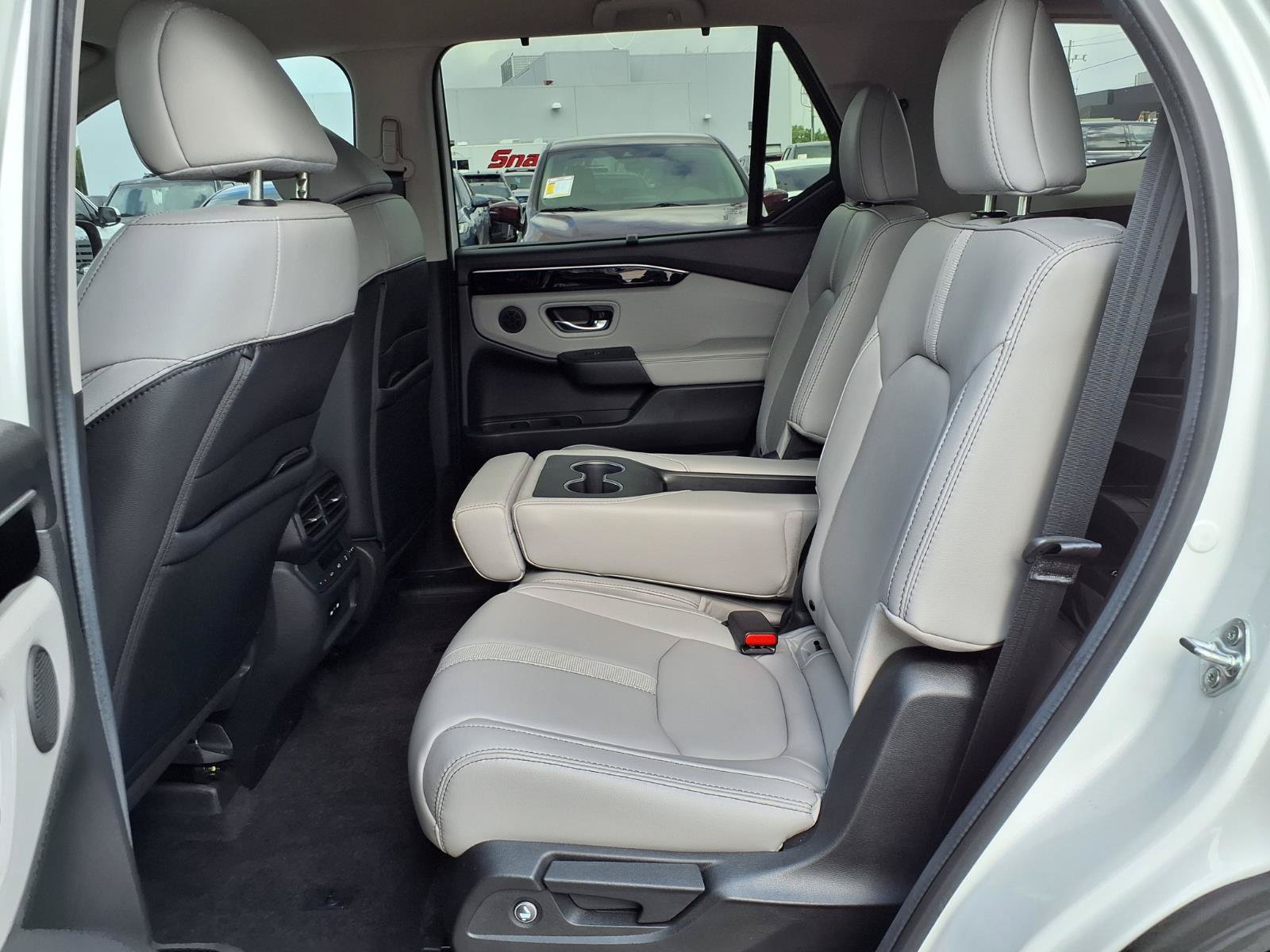 Certified 2024 Honda Pilot EX-L image 18
