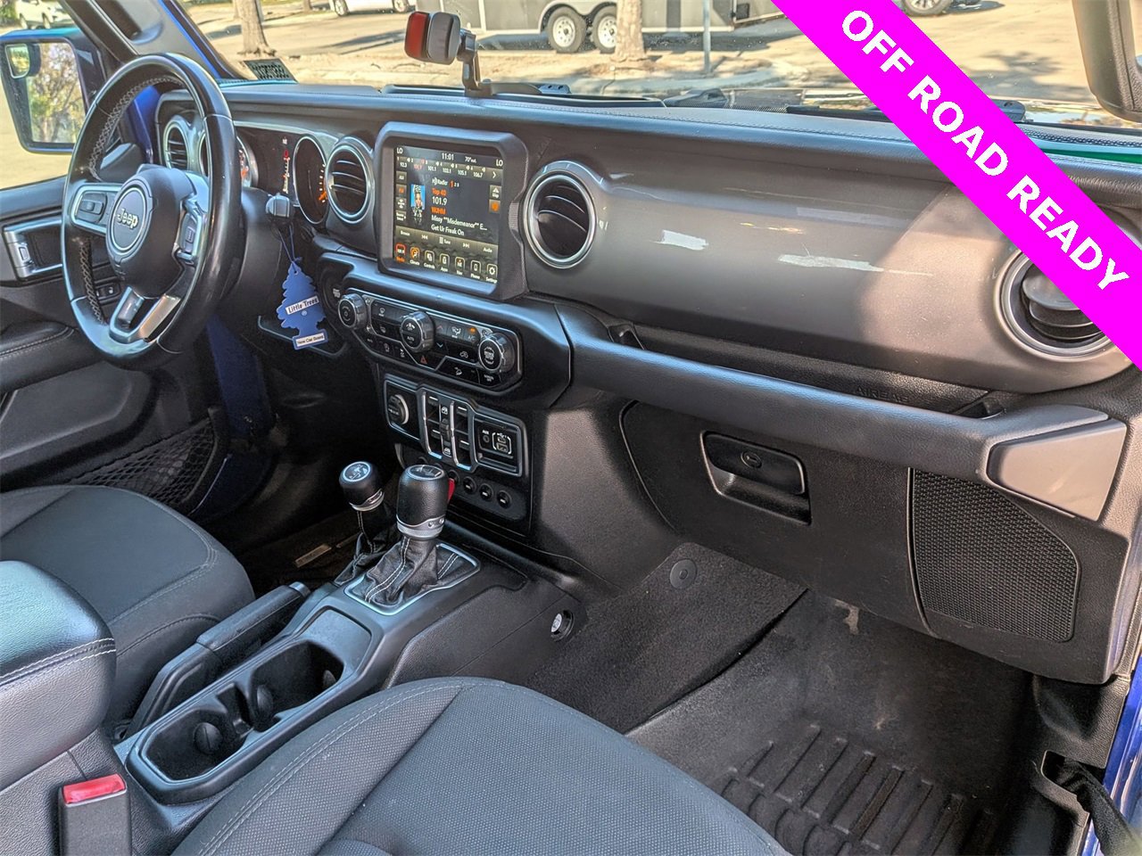 Used 2020 Jeep Wrangler Unlimited Sahara w/ Uconnect 4C Nav & Sound Group image 25
