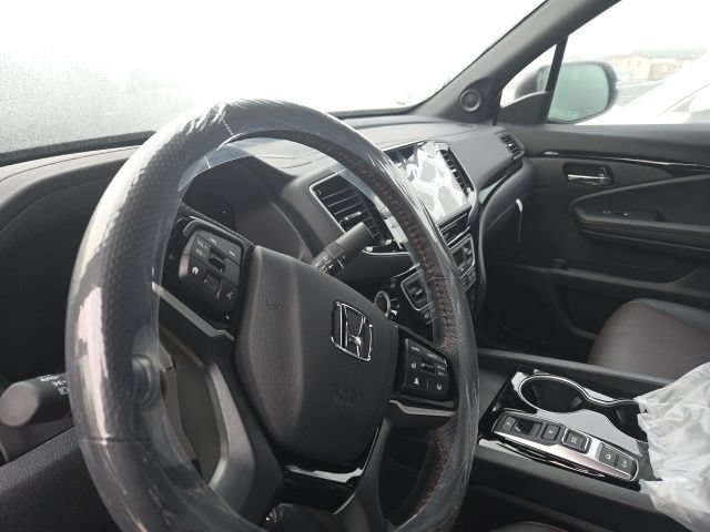 New 2026 Honda Ridgeline Black Edition image 15
