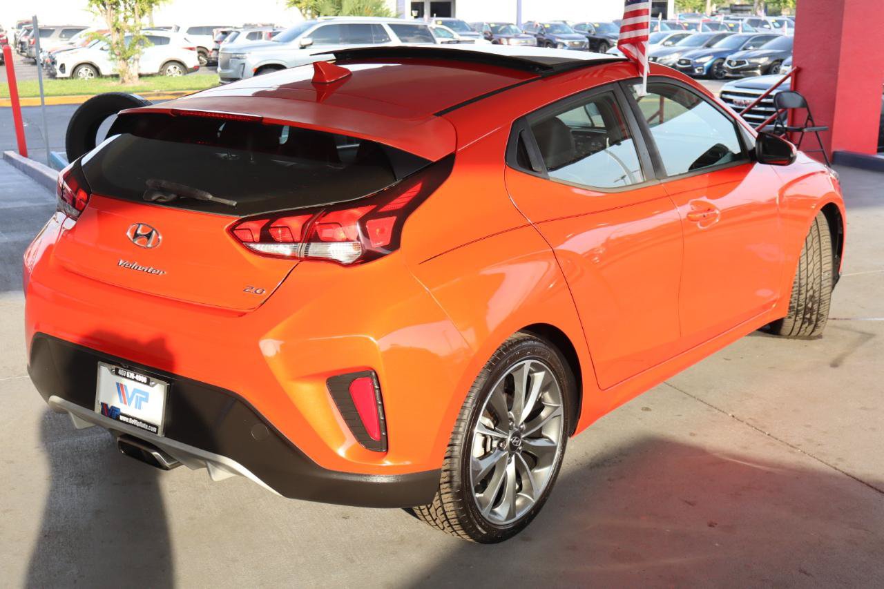 Used 2019 Hyundai Veloster 2.0 Premium FWD image 5