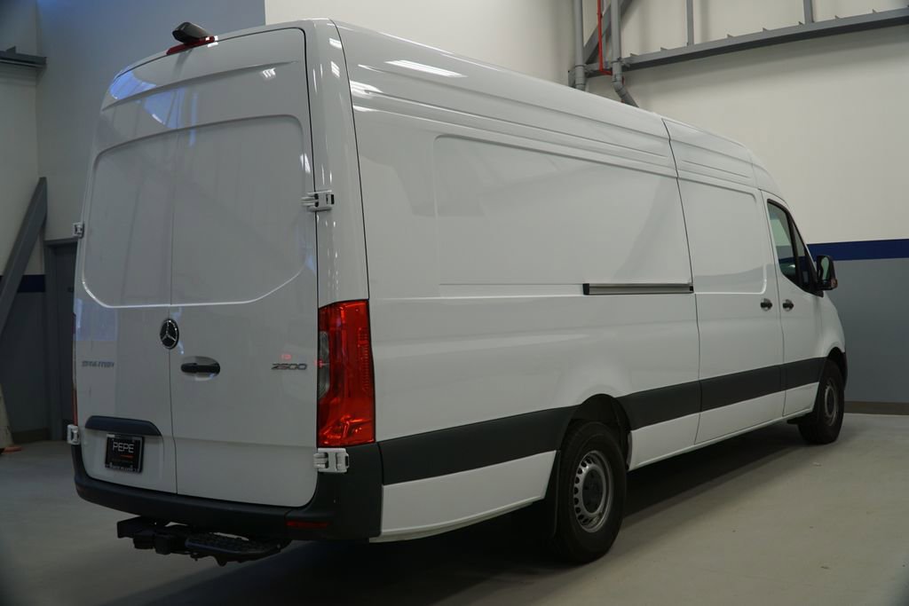 New 2025 Mercedes-Benz Sprinter 2500 image 6