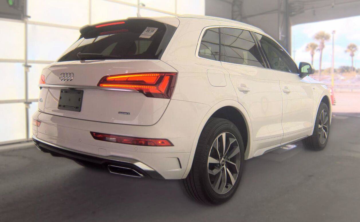 Used 2023 Audi Q5 2.0T Premium Plus AWD/4WD image 2