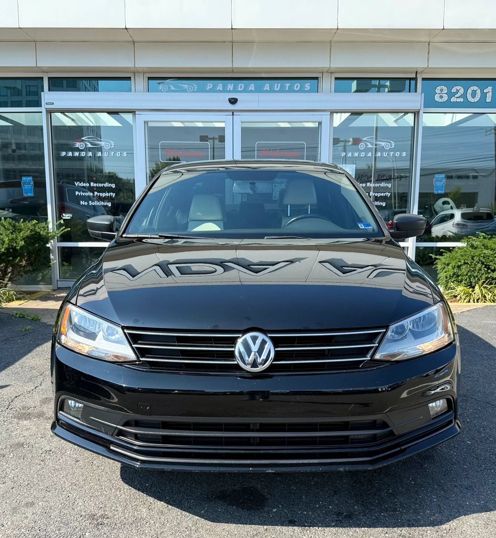 Used 2016 Volkswagen Jetta Sport FWD image 2