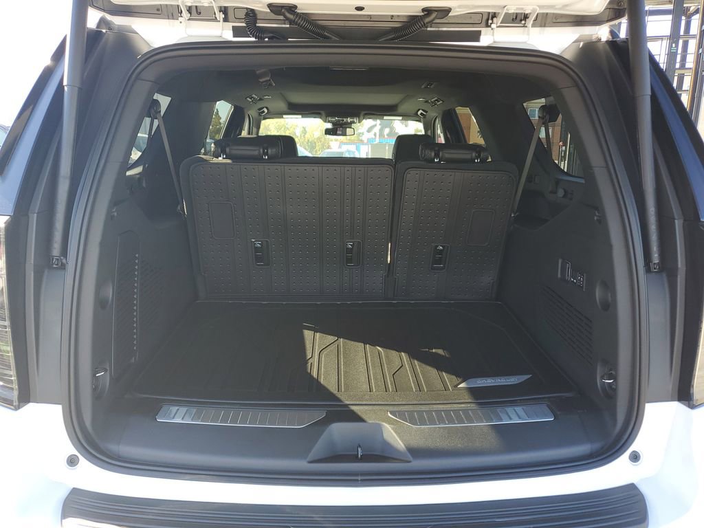 New 2026 Chevrolet Suburban RST image 10