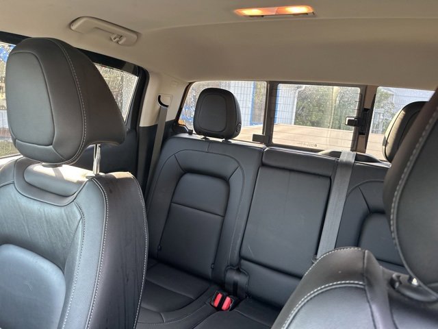 Used 2020 Chevrolet Colorado Z71 w/ Z71 Midnight Edition image 16