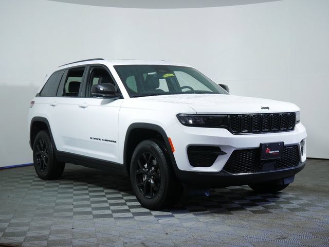 Used 2024 Jeep Grand Cherokee Altitude