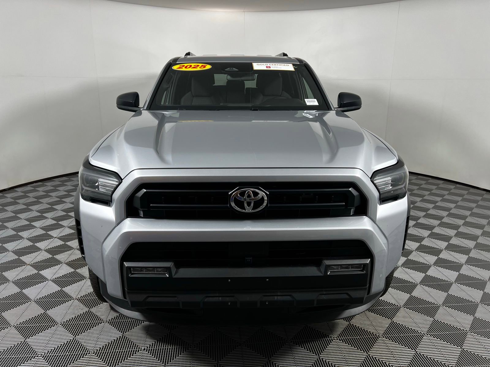 Certified 2025 Toyota 4Runner SR5 image 2