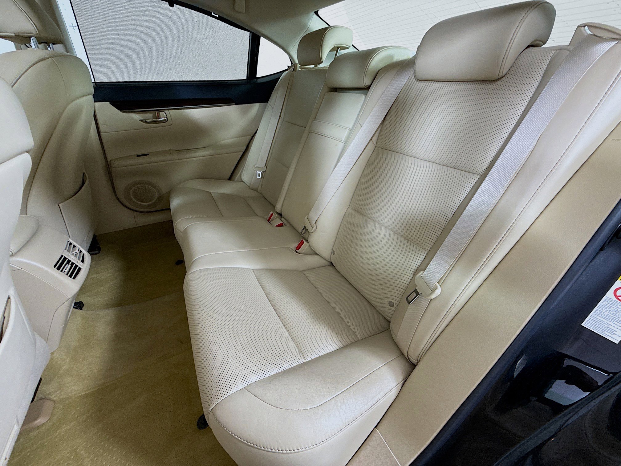 Used 2014 Lexus ES 350 w/ Ultra Luxury Package image 22