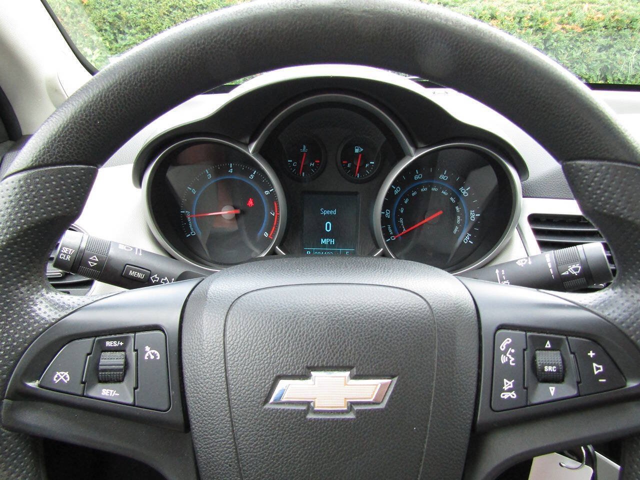 Used 2012 Chevrolet Cruze LS w/ Connectivity Package FWD image 10
