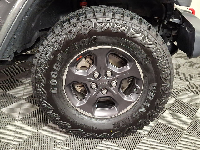 Used 2021 Jeep Gladiator Rubicon AWD/4WD image 11