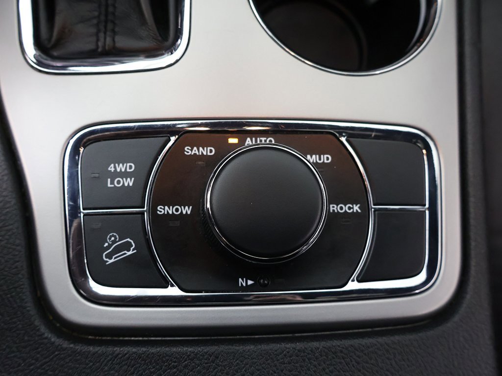 Used 2021 Jeep Grand Cherokee Limited image 54