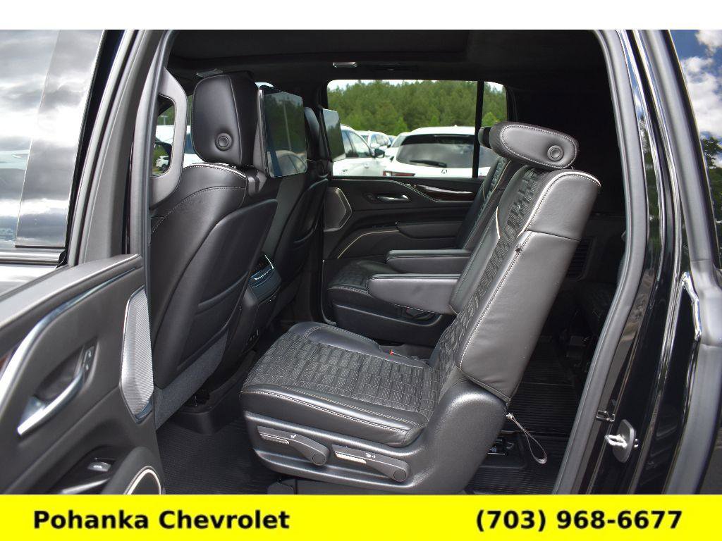 Used 2021 Cadillac Escalade ESV Sport Platinum w/ LPO, ONYX Package AWD/4WD image 32