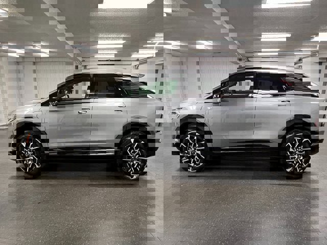 Certified 2025 Cadillac Optiq Sport 2 image 2