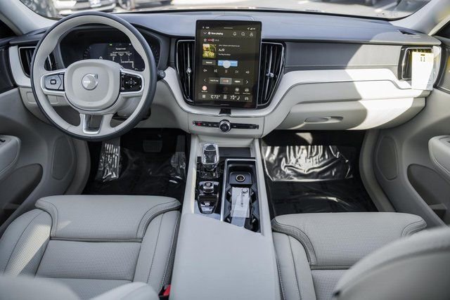 New 2026 Volvo XC60 B5 Ultra w/ Protection Package Premier image 21