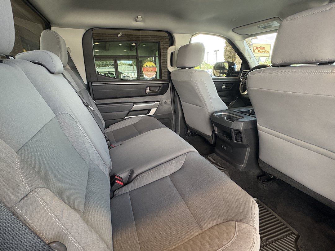Used 2024 Toyota Tundra SR5 w/ SR5 Convenience Package AWD/4WD image 27
