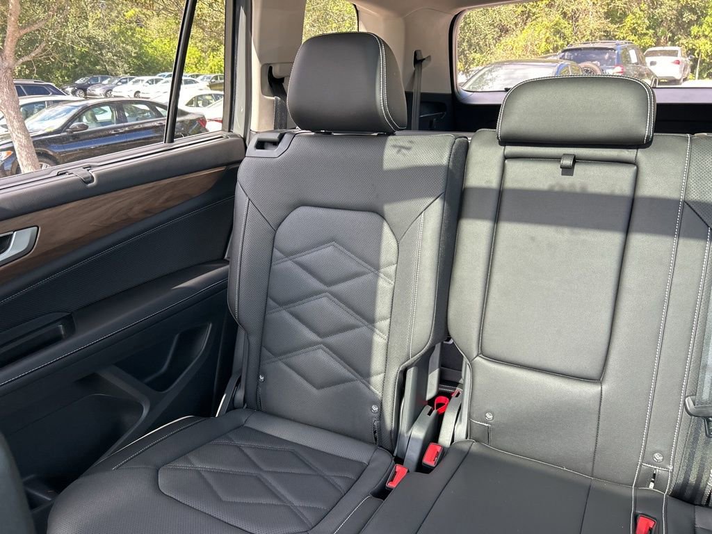 New 2026 Volkswagen Atlas SE FWD image 12