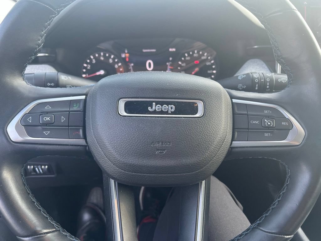 Used 2022 Jeep Compass Latitude w/ Convenience Group AWD/4WD image 26