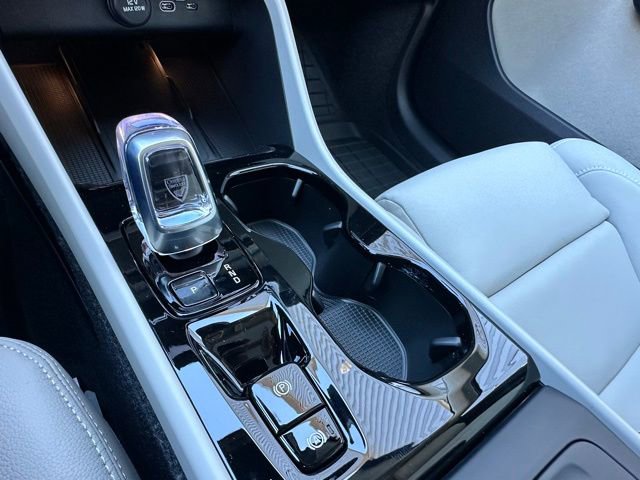 New 2026 Volvo XC40 B5 Plus w/ Protection Package Premier image 21