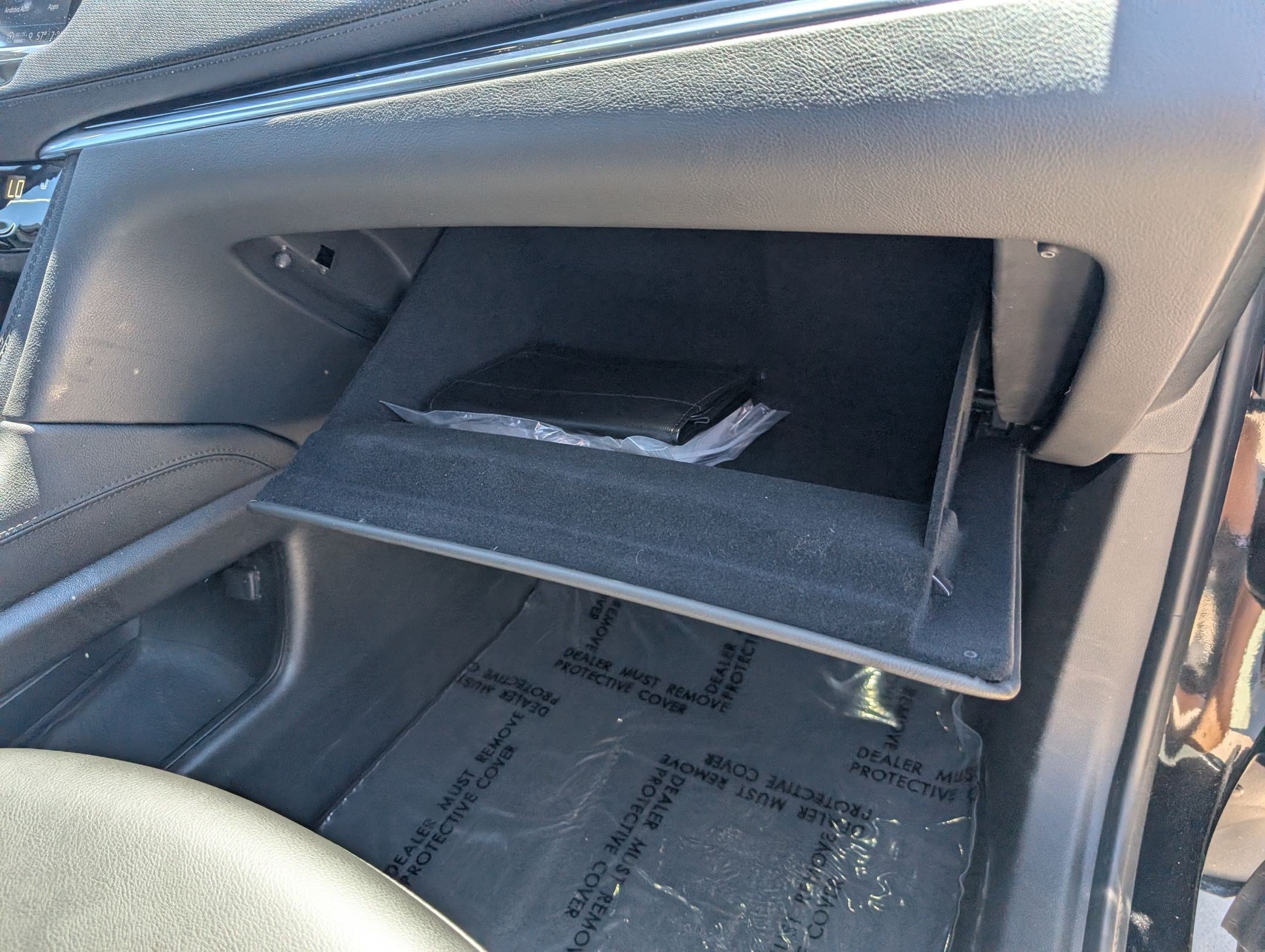 Certified 2024 Cadillac XT6 Luxury w/ LPO, Floor Liner Package AWD/4WD image 30