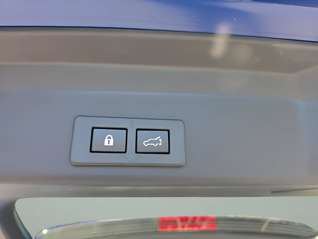 Certified 2026 Subaru Ascent Limited AWD/4WD image 10
