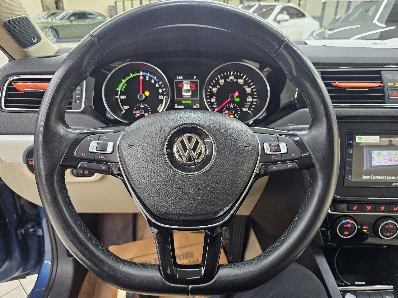 Used 2015 Volkswagen Jetta SEL Premium FWD image 27