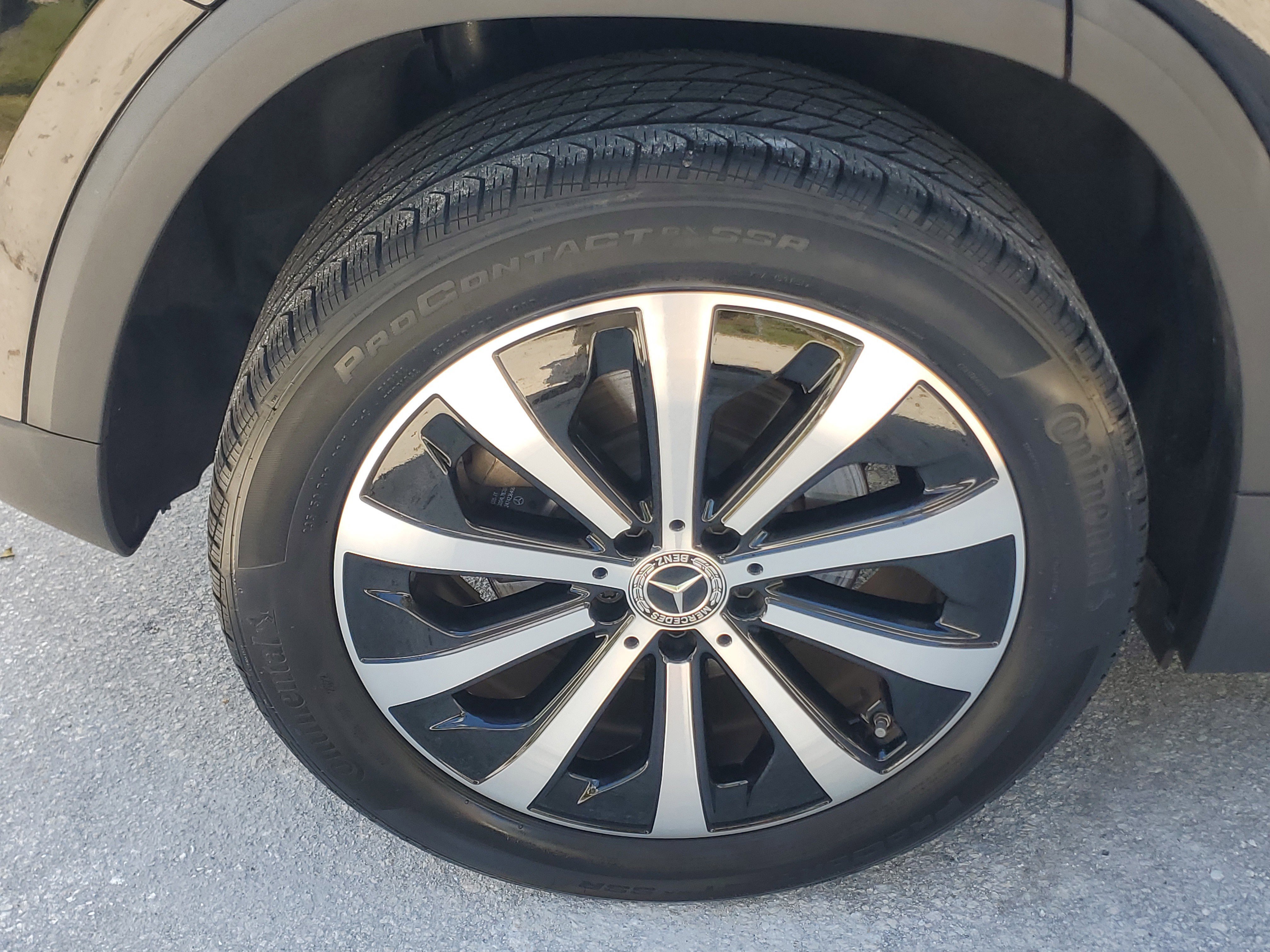 Used 2023 Mercedes-Benz GLA 250 w/ Premium Package image 7