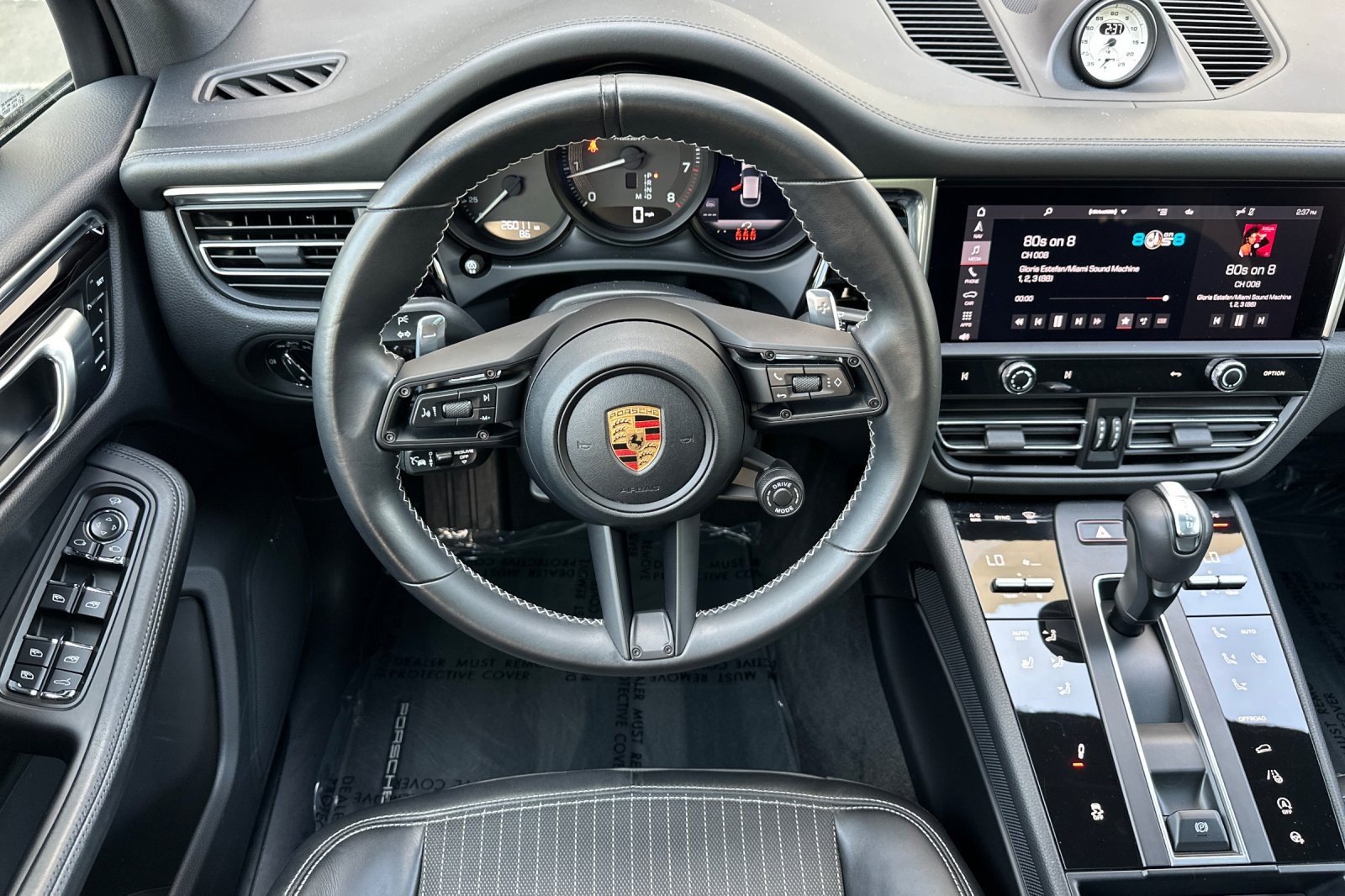 Used 2023 Porsche Macan AWD/4WD image 13