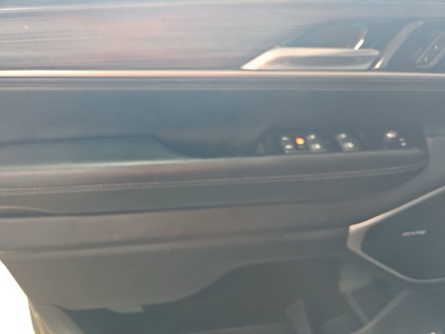 Used 2023 Jeep Wagoneer Series II AWD/4WD image 14