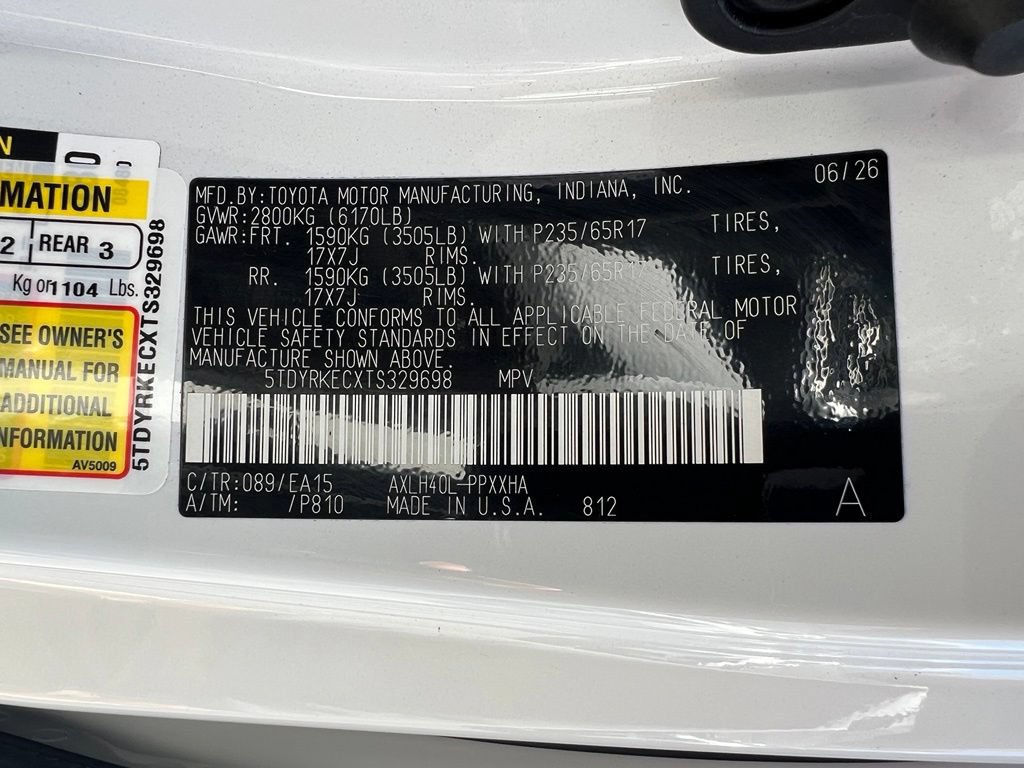 Used 2026 Toyota Sienna XLE FWD image 52