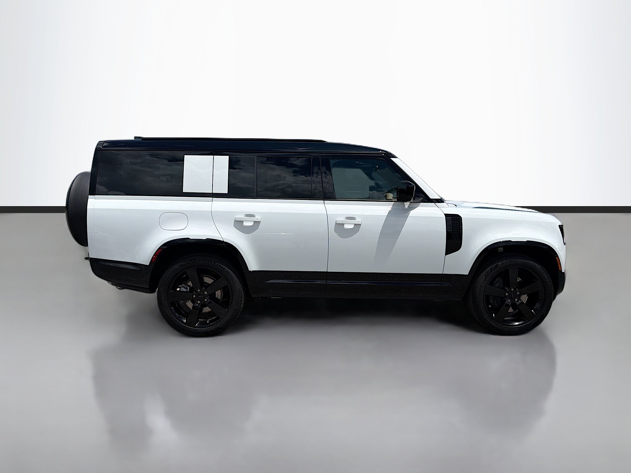 New 2026 Land Rover Defender 130 X-Dynamic SE AWD/4WD image 6