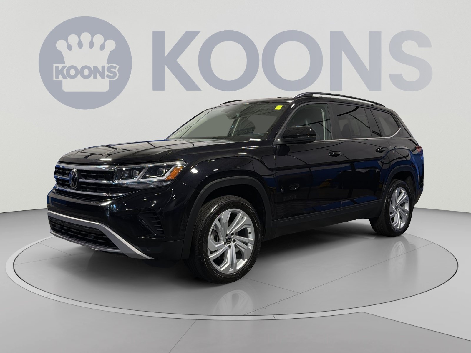 Used 2023 Volkswagen Atlas SE AWD/4WD image 1