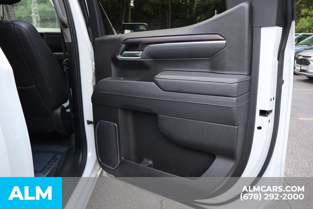 Used 2025 GMC Sierra 1500 SLT RWD image 26