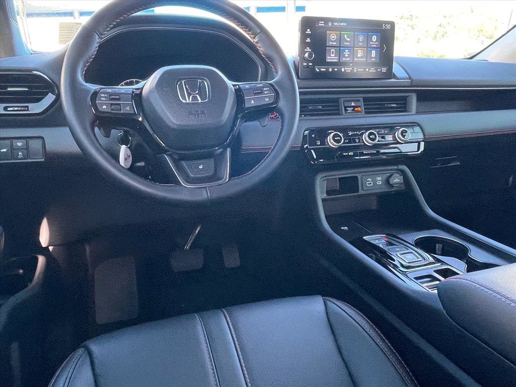 Used 2024 Honda Pilot TrailSport image 9