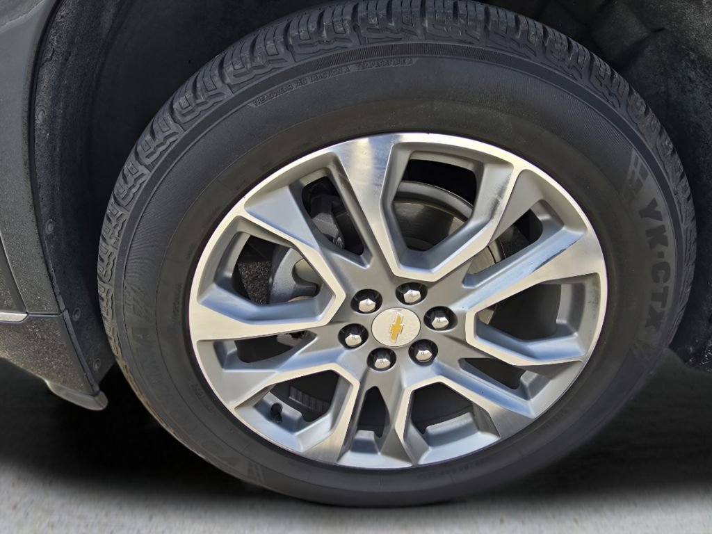 Used 2019 Chevrolet Traverse Premier w/ Driver Confidence II Package image 9