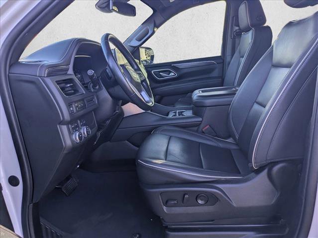 Used 2023 GMC Yukon XL SLT image 16