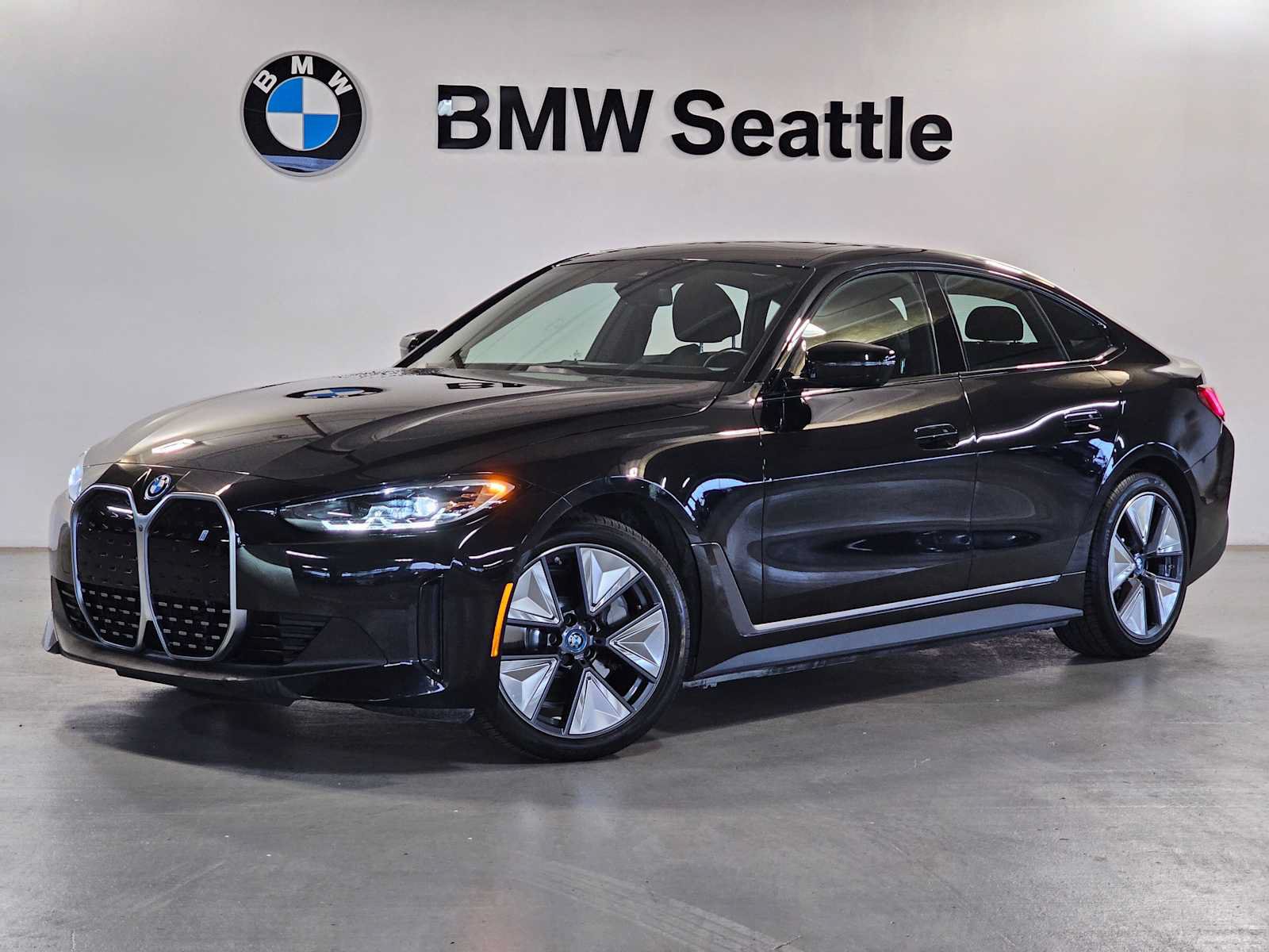 Certified 2023 BMW i4 eDrive35 w/ Premium Package RWD image 1