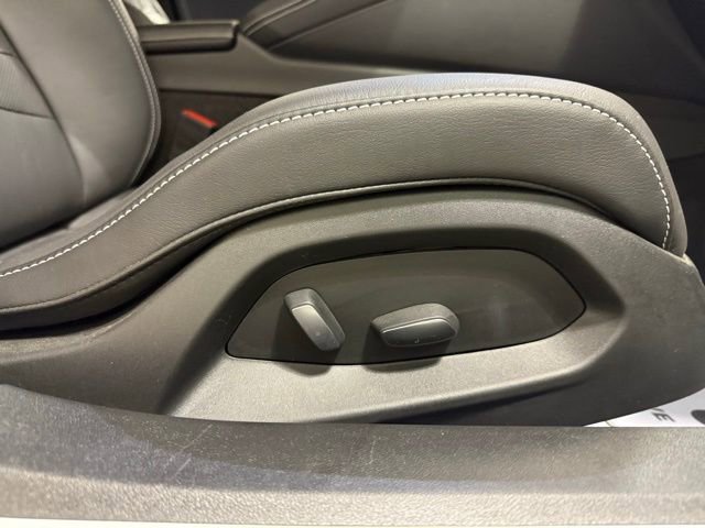 Used 2023 Chevrolet Corvette Stingray Coupe w/ Z51 Performance Package image 29