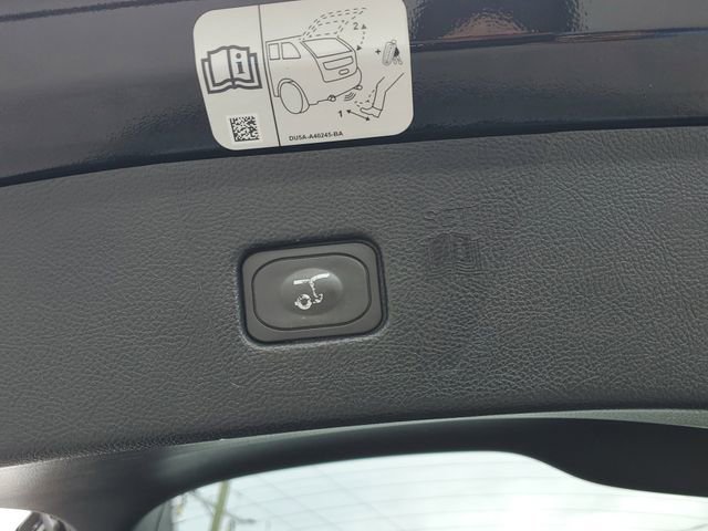 Used 2018 Ford Edge SEL w/ Equipment Group 201A image 9