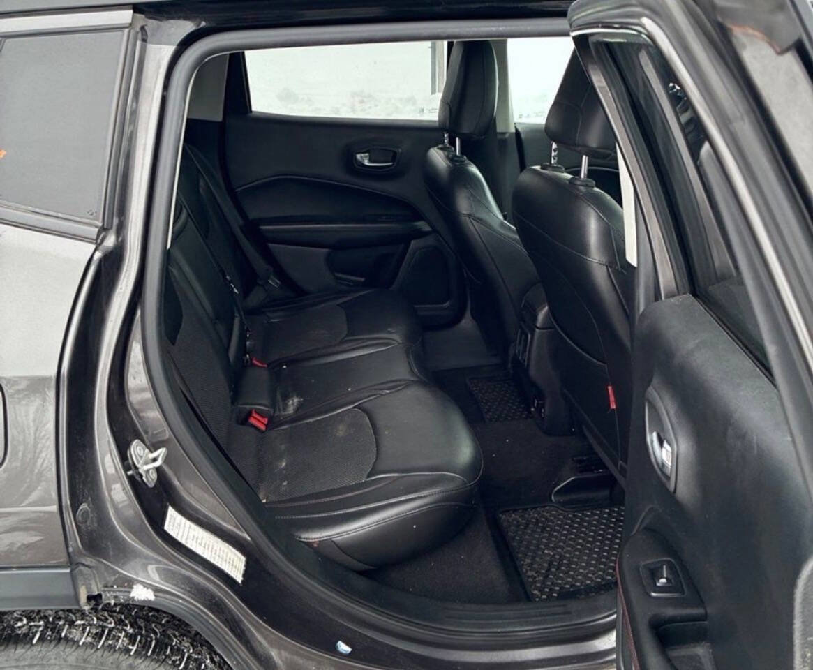 Used 2018 Jeep Compass Trailhawk image 10