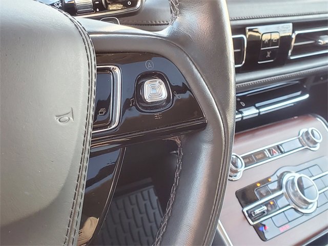 Used 2023 Lincoln Aviator Reserve w/ Equipment Group 201A image 17