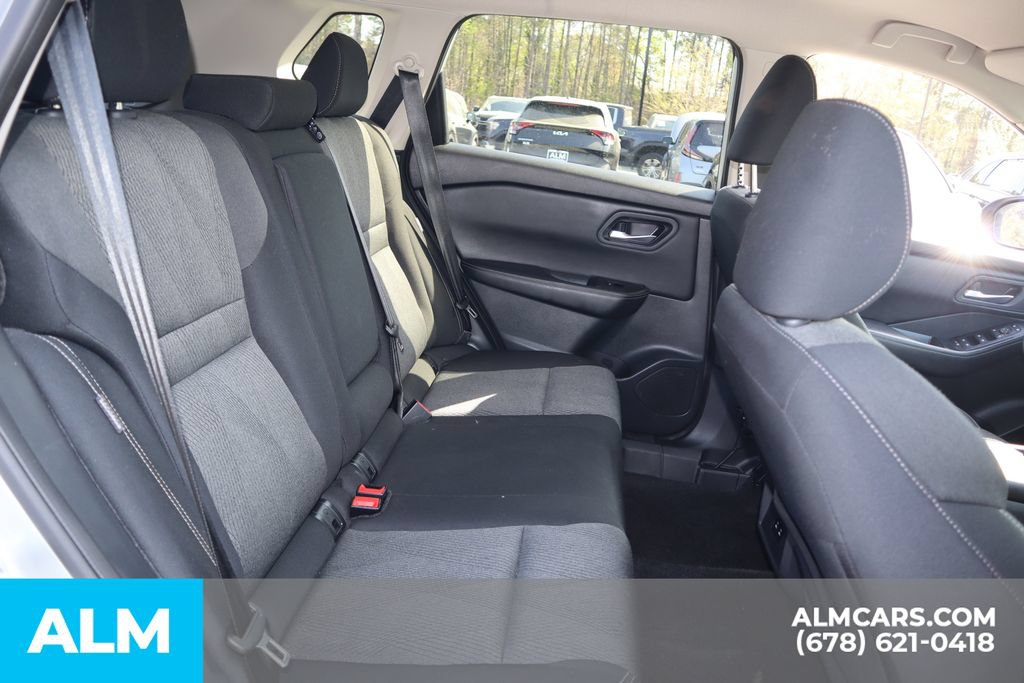 Used 2025 Nissan Rogue SV AWD/4WD image 22